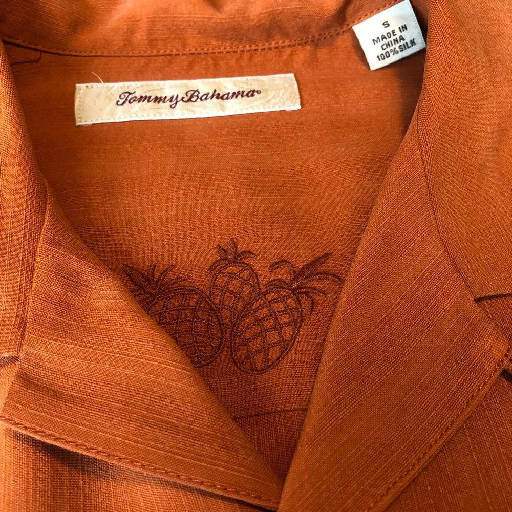 Men’s Tommy Bahama short sleeved button up